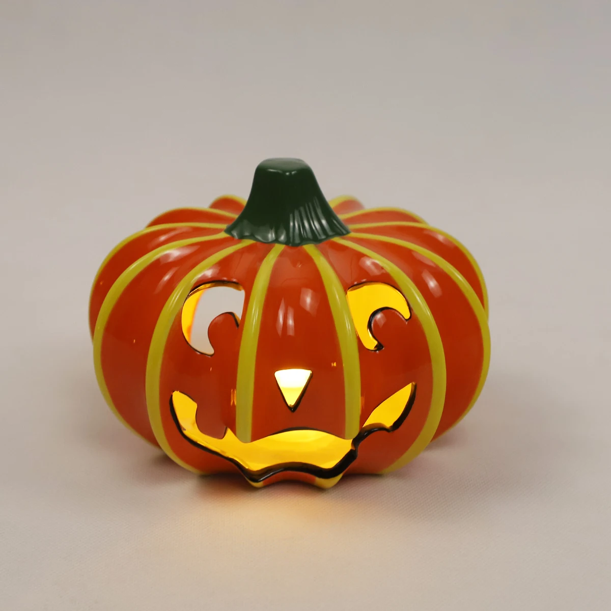 Ceramic light up pumpkin lamp ornaments hollow out  pumpkin for store decoration