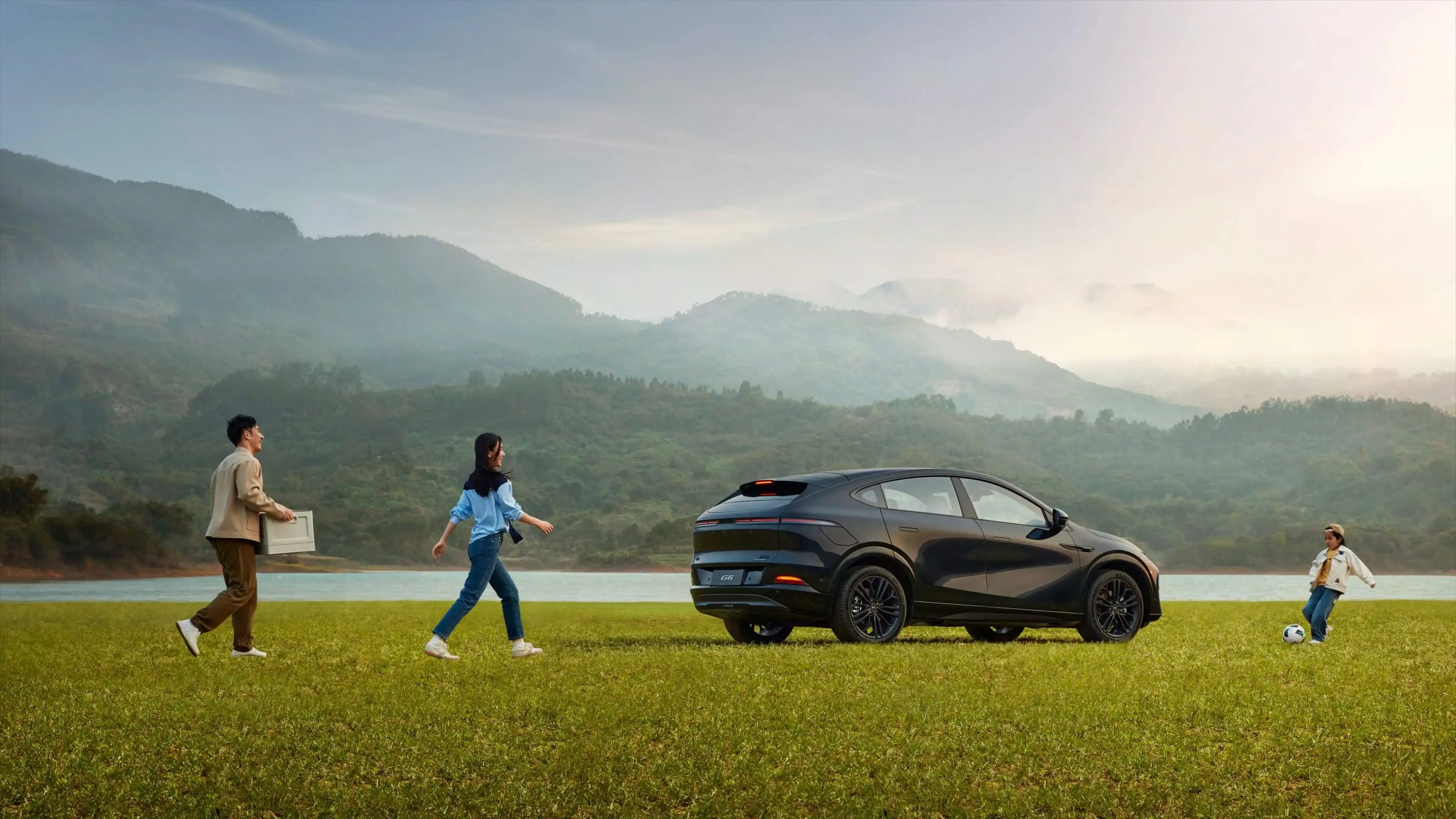 Pure Electric 2024 Chinese EV Cars Xpeng G6 SUV 4WD 700KM