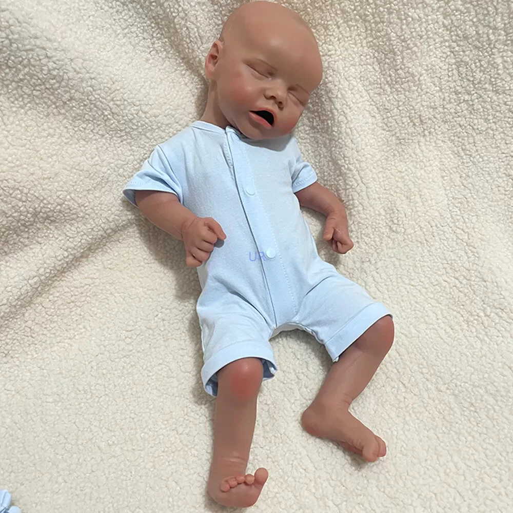 Realistic 18Inch 45cm High Simulation Silicone Weighted Baby Reborn Sleepy Closed Eyes Cute Baby for Small Kids Toy