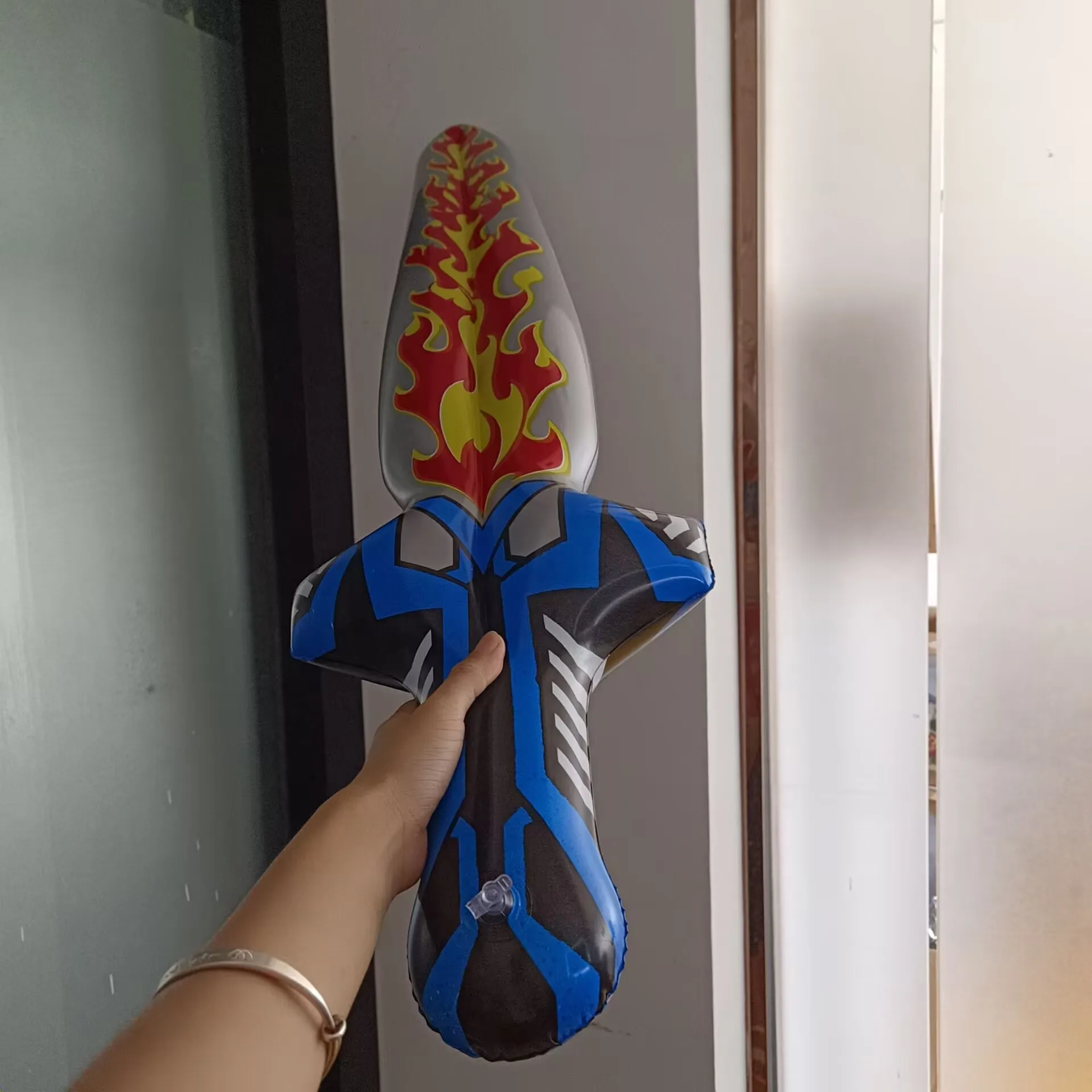 Set De 2 Pistolas Y 2 Cuchillos Inflables – Armas De Pirata De PVC Para Juegos De Rol, Fiestas Y Actividades Al Aire Libre