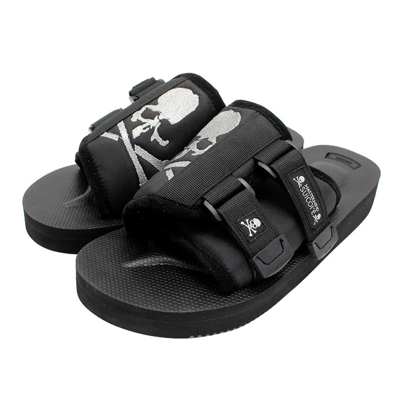High Quality Summer Sandal Skull Design Rock Roll Style Flat Outdoor Casual Slides Rubber Insole Light Feature Upper Men Shoes