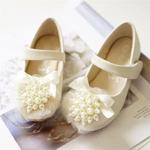 Girls' Princess Mary Jane Flat Dress Shoes with Pearl Flower Custom Logo Children's Casual Leather Flats for Babies
