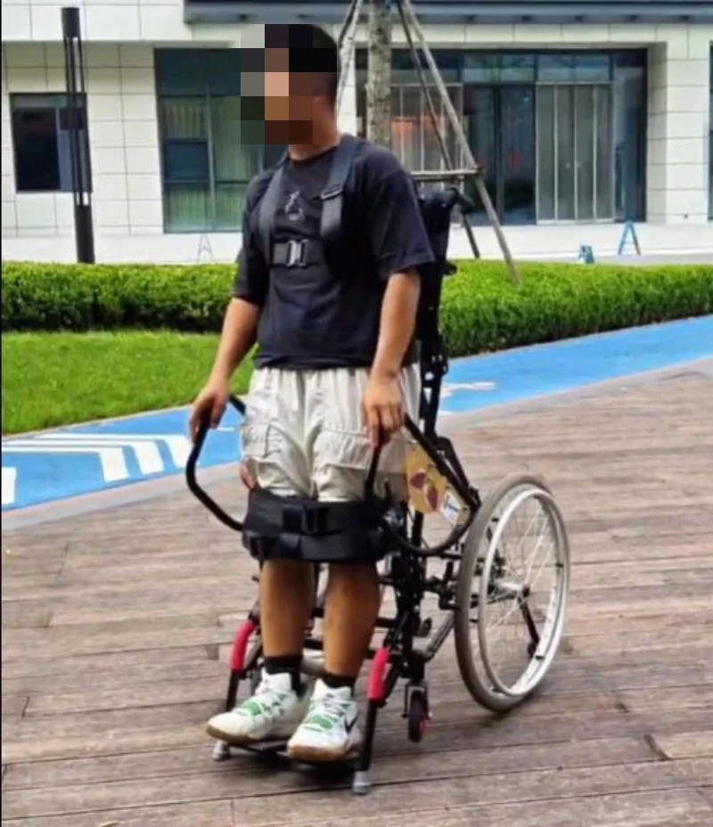 Manufacturer Manual Standing Assisted Wheelchair for Disabled People Lift up Train Legs Wheelchair Walker for Adults & Seniors