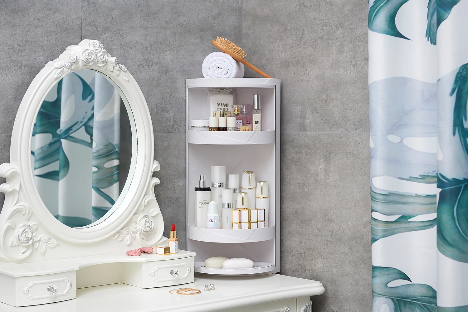 360 Degree Rotating Triangle Plastic Shelf