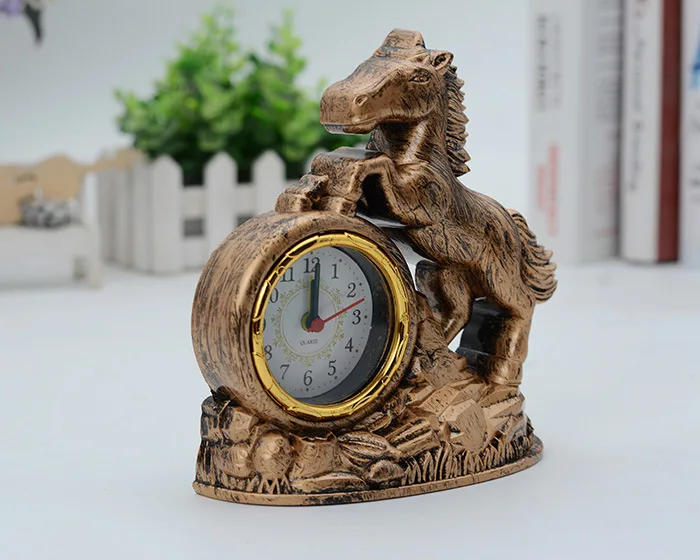 Quartz Analog Alarm Clock Desk Clock with One Horse