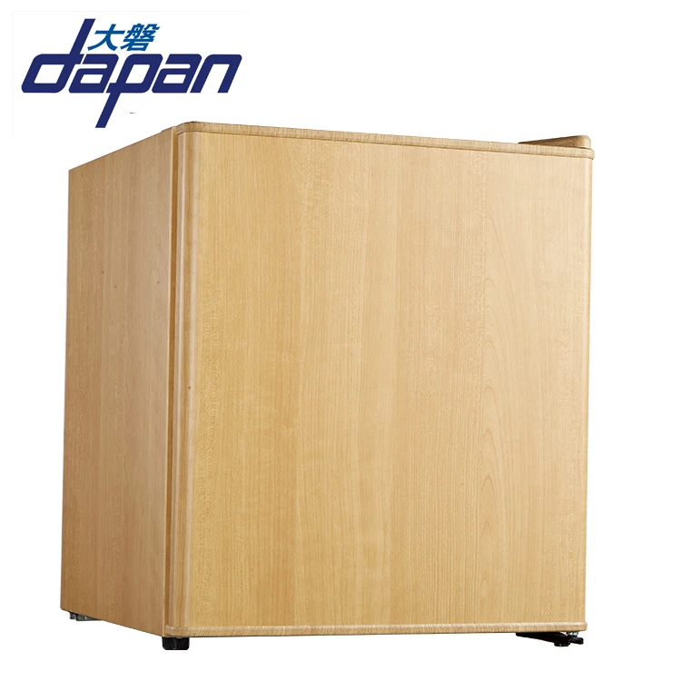 For Italy Can Pass New Erp Portable Black Mini Fridge with Lock Freezer