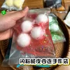 4 crispy balls(Random color)