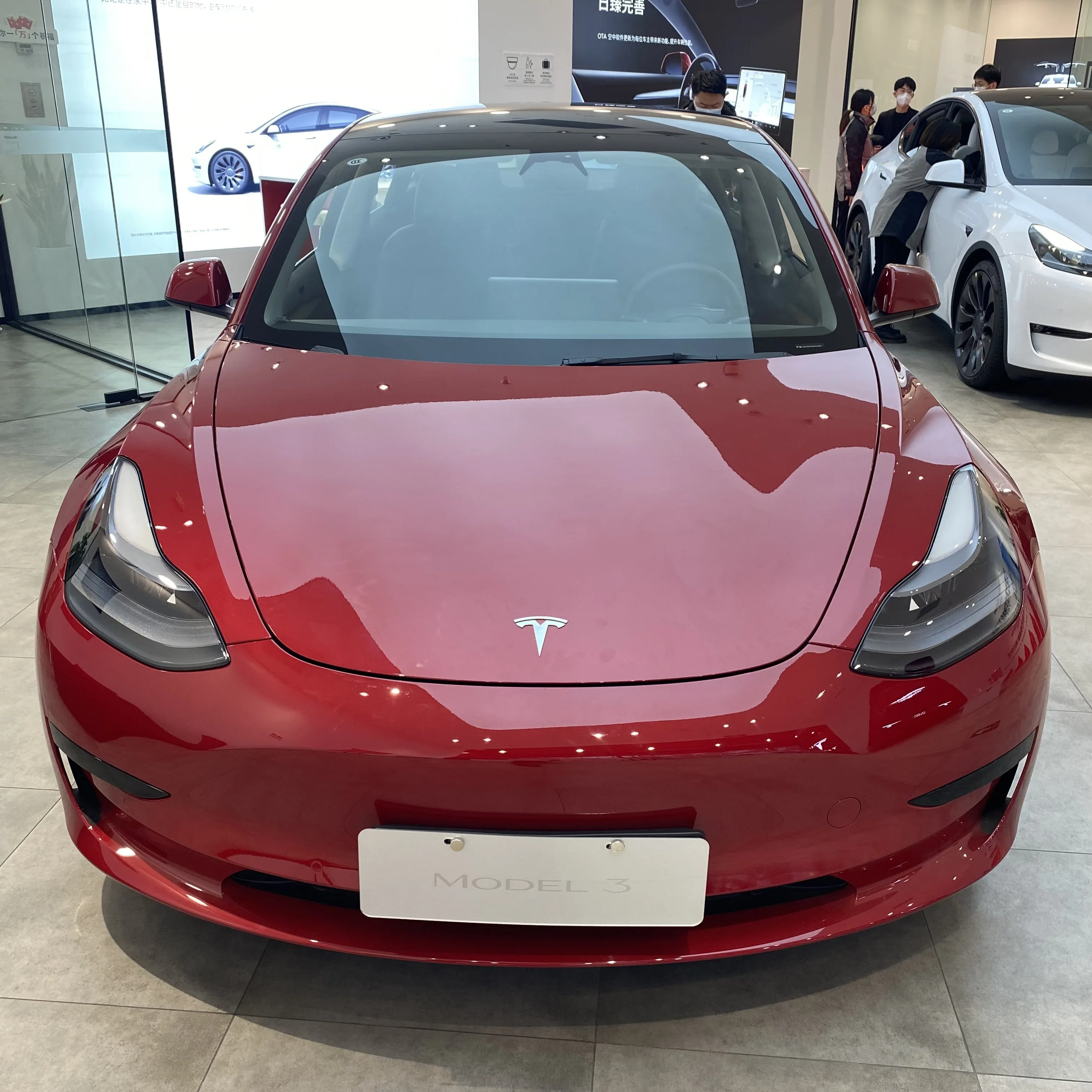 New Pure Electric Vehicle 675km Tesla Model Y Model 3 Electric Car