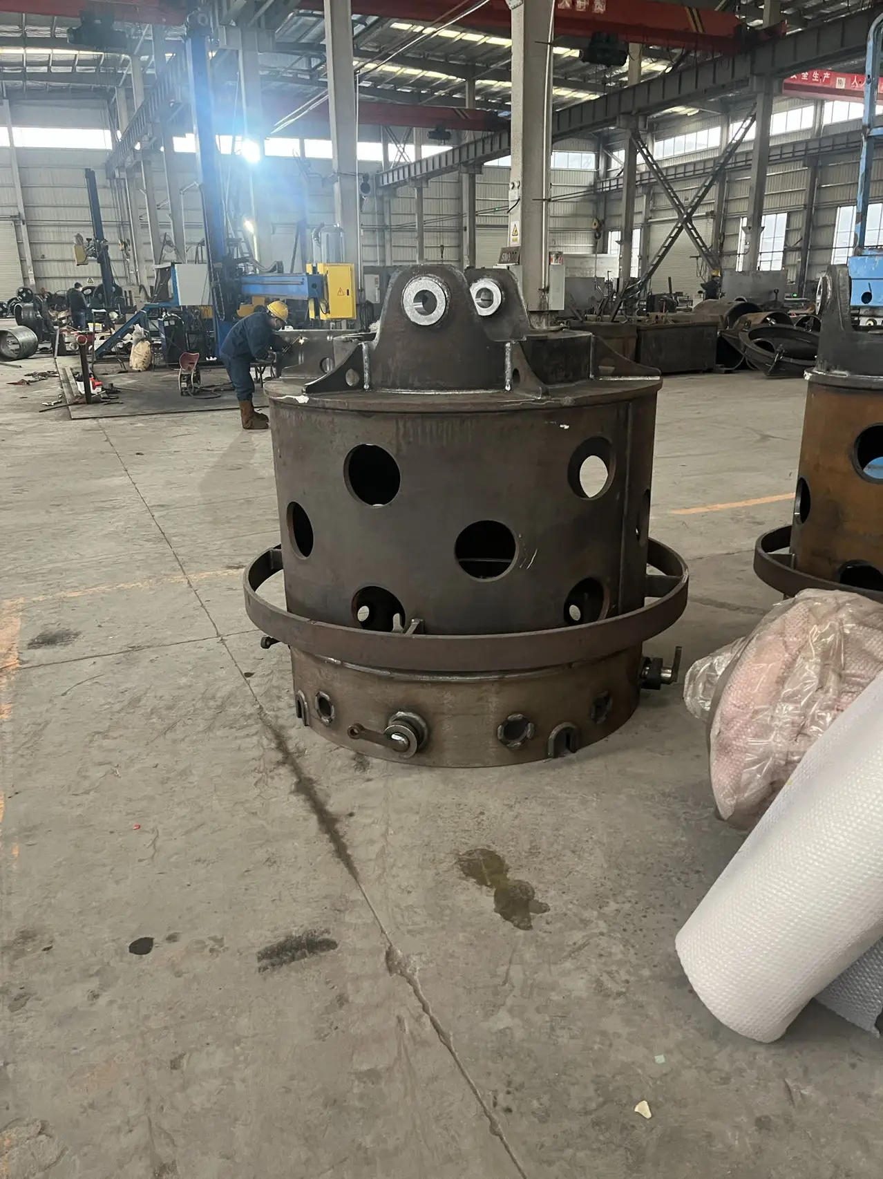 Casing Rack On Rig Foundation Rotary Drilling Rigs Casing Series Casing Tube Driver ...
