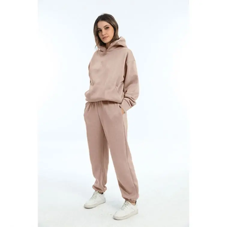 warm womens tracksuits