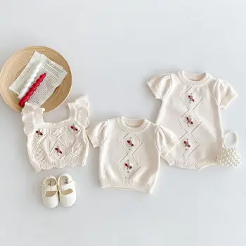 Ins European and American baby girls' knitted cotton yarn handmade crocheted jumpsuit Western style top vest garments