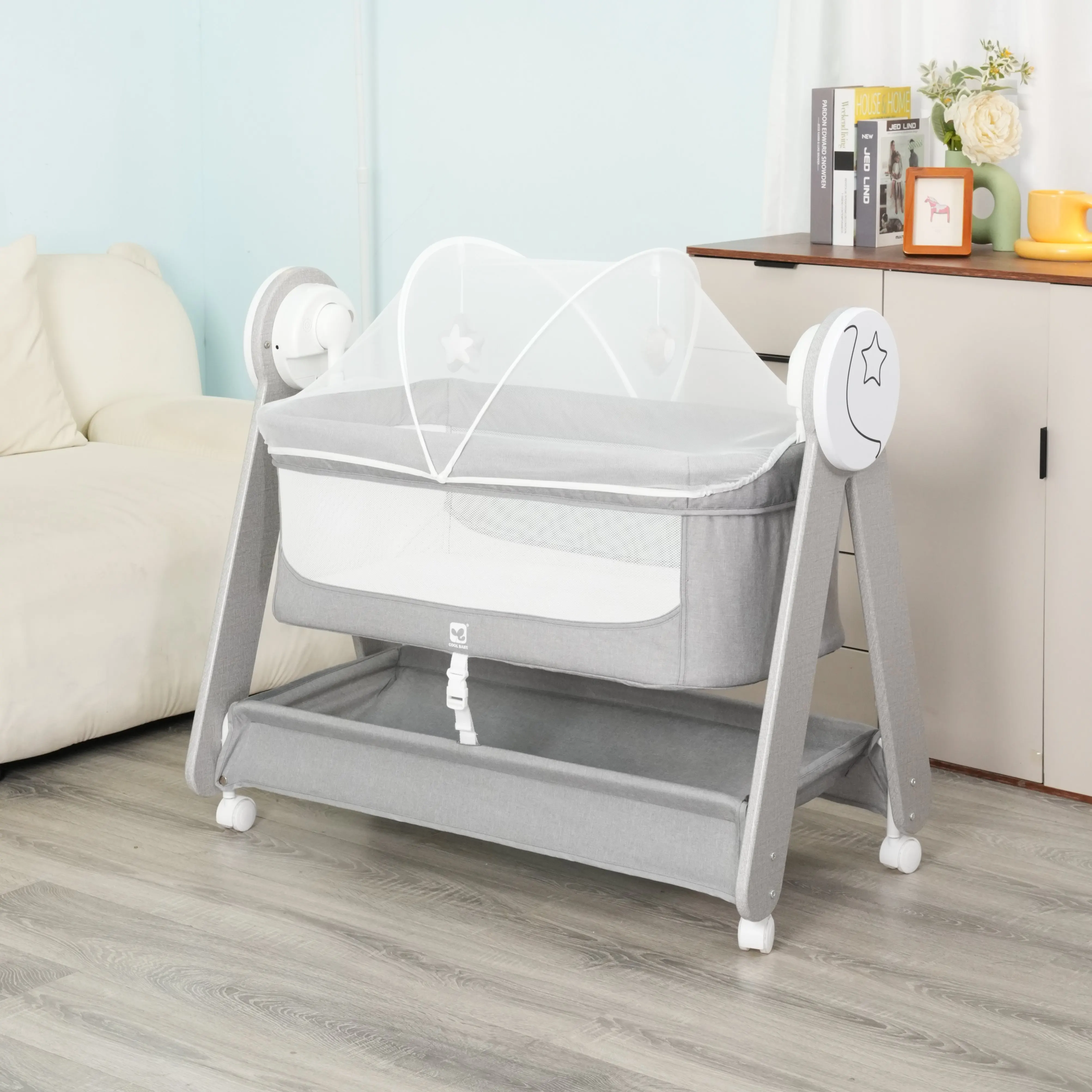 D1541 Cool Baby Cute Star Moon Remote Control Electric Baby Swing With Smart Button manufacture