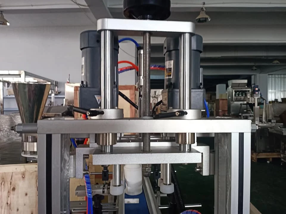 Desktop Semi-Automatic Capping Machine 220V 50HZ for 20-60mm Caps with 20-40pcs/min Speed