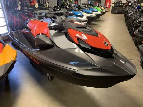 Sea Doo GTI буксировщик