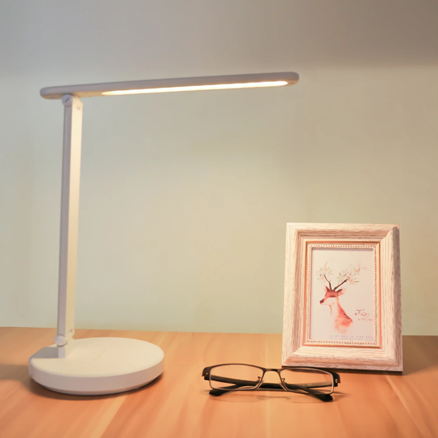 Best selling led lights Foldable Reading Light Desktop Eye-care LED Desk Lamp table lamp