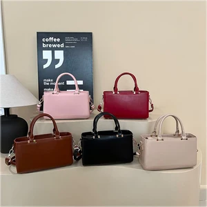 Manufacturer High Quality PU Leather Luxury Designer Fashion Elegant Vintage Women Shoulder Messenger Bag for Lady