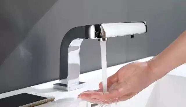 2024 New Design Brass Automatic Sensor Tap  Integrated Soap Dispenser 2 in 1 Washroom Basin Sink Smart Faucet details