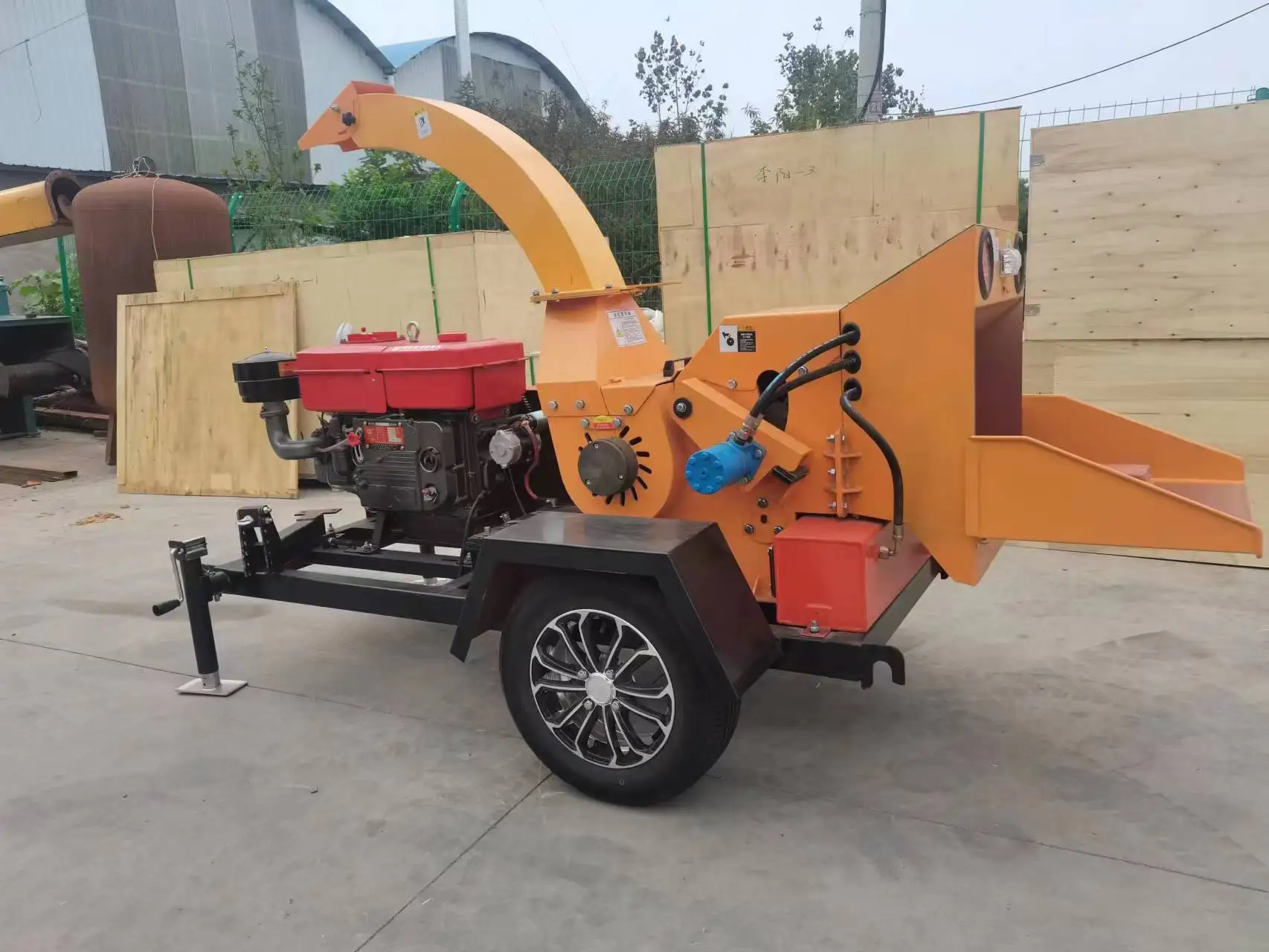 Garden Leaf Mulcher Shredder Mulching Chipping Machine Forest Machinery ...