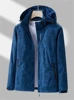Uomo Blu con stampa a foglie