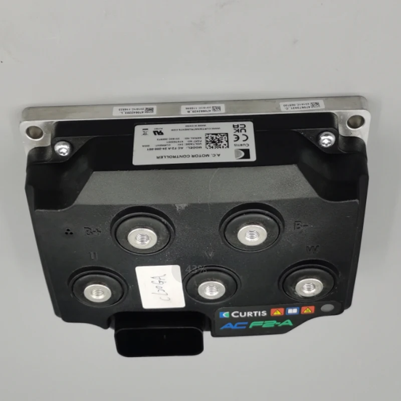 PI E-621.SR PZT Piezo Servo Controller Strain Gauge -2-12V to -30-130V