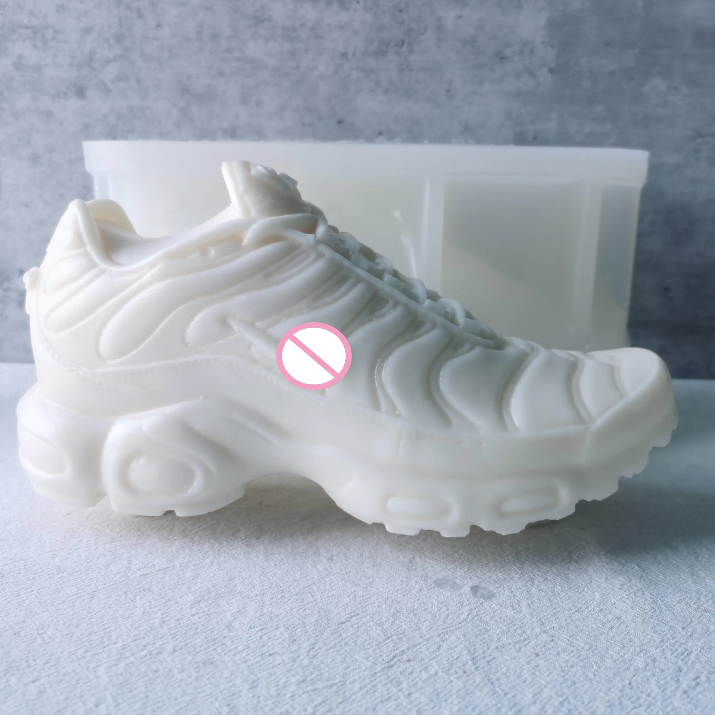 Hot Selling 23cm Handmade Decoration Crafts Shoes Sneaker Molds Candle Large Size Aj4 Sneaker