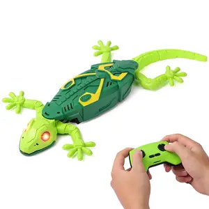 EPT New IR Wall Crawler Gecko Rechargeable Infrared Remote Control Robot Toy RC Wall Crawler Gecko