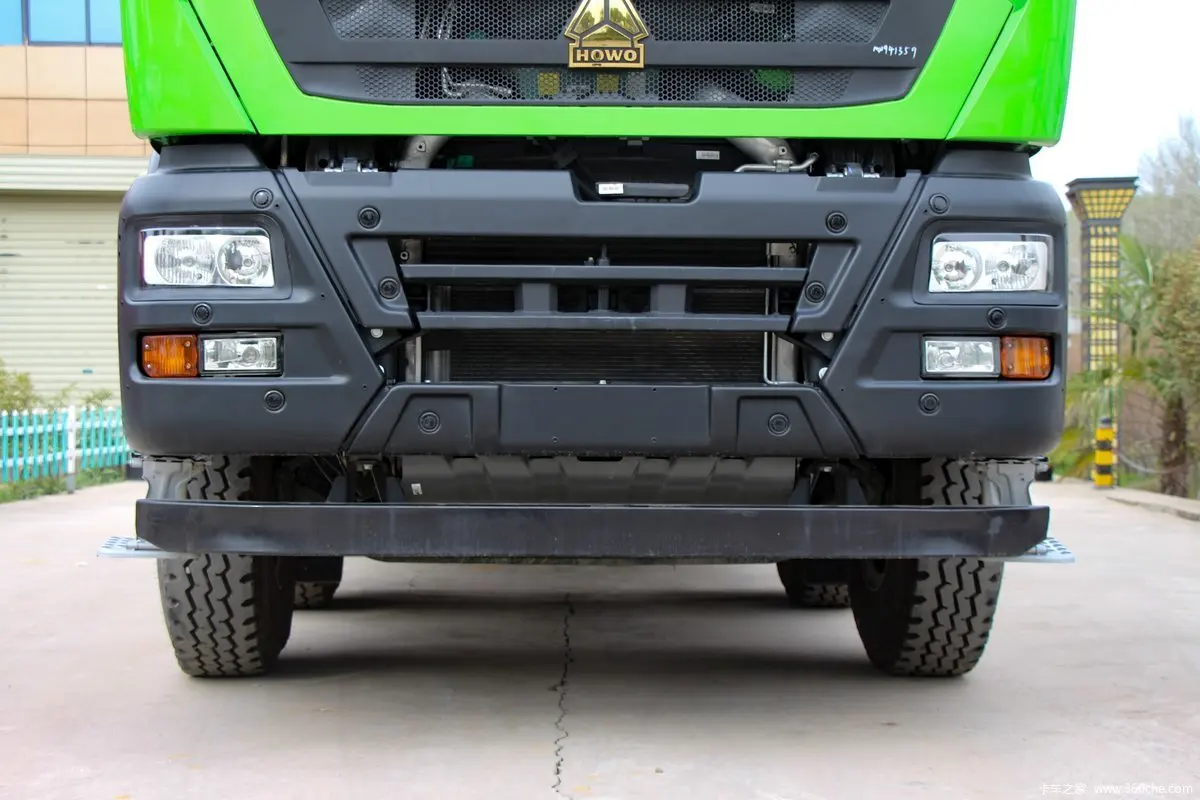 HOWO TX7 Sinotruck 8x4 details