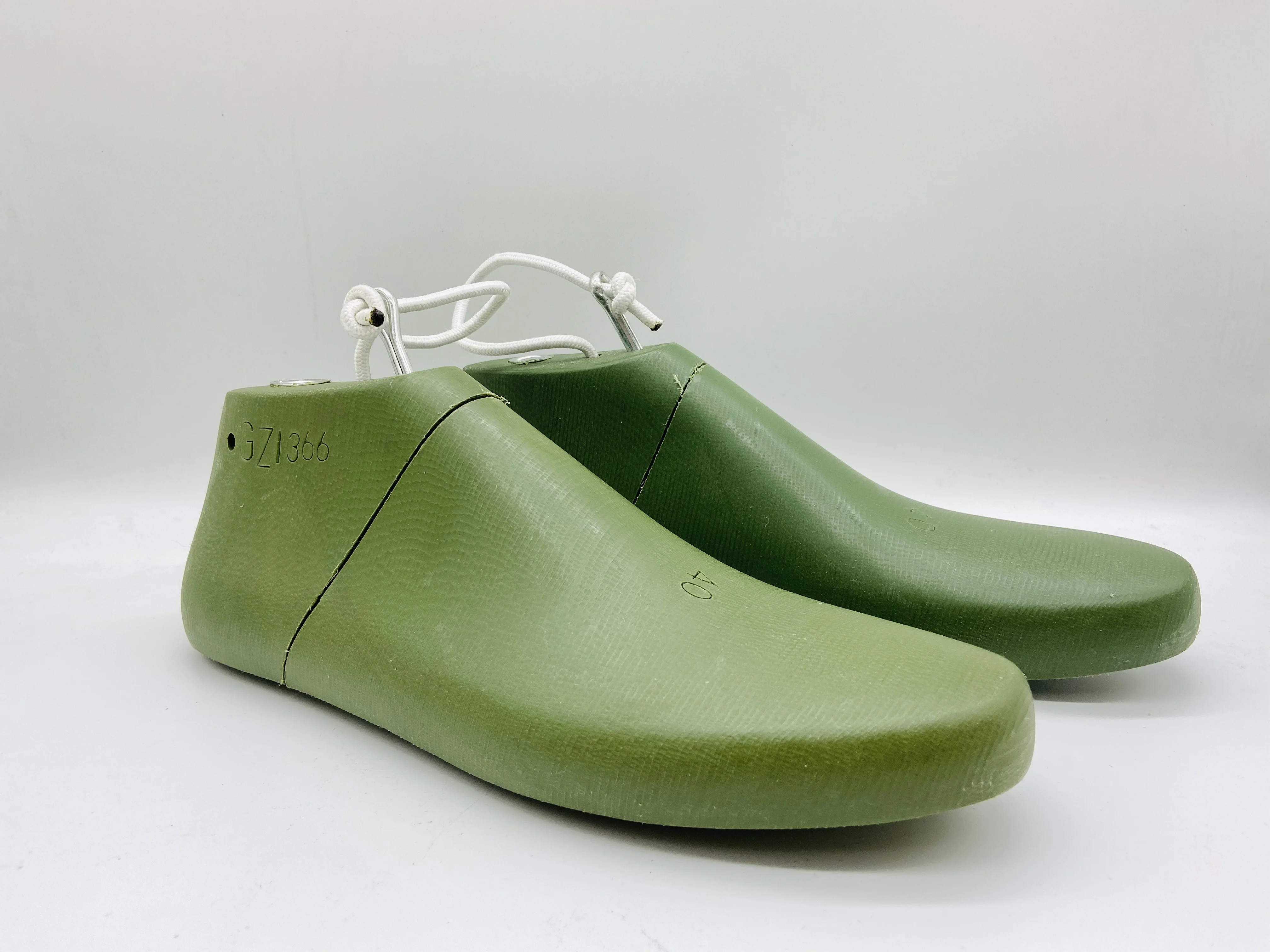 Custom OEM  Shoe Tree Sneaker Sandals Loafer Shoes Last for Shoe Making