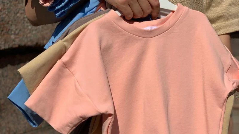 KIDS SHOES AND CLOTHES visual data 2