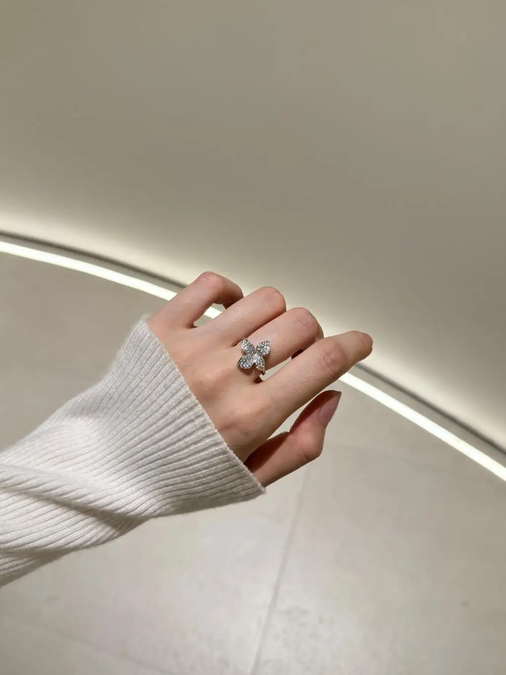 KAKODIY luxury jewelry ring engagement wedding 925 Sterling Silver four-leaf clover flower ring for women detail 1