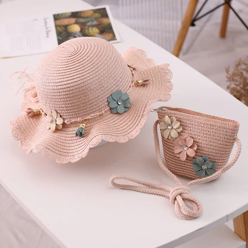 Topi Jerami Bernapas Bayi Perempuan 