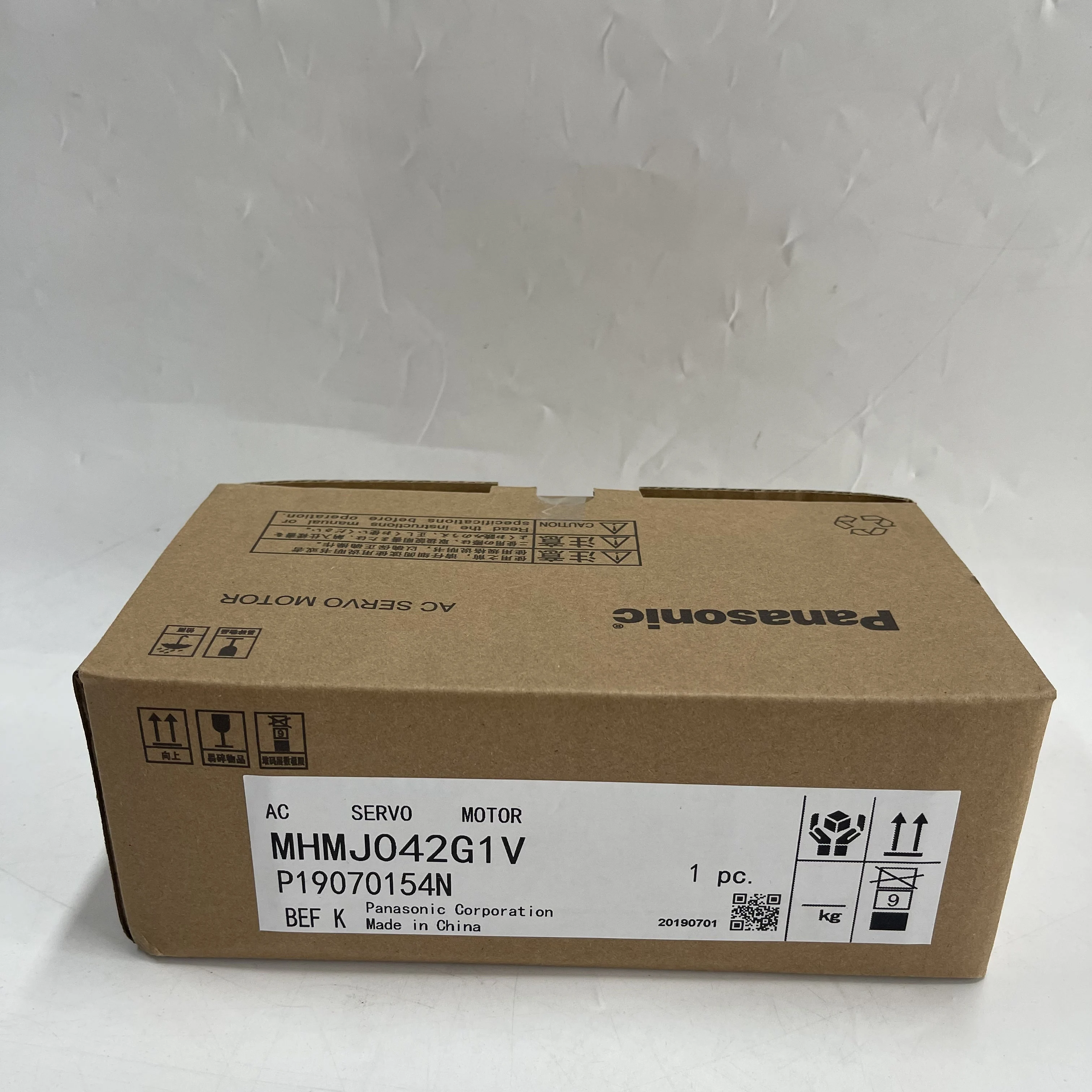 Panasonic AC Servo Motor MHMJ042G1V Panasonic AC Servo Motor MHMJ042G1V