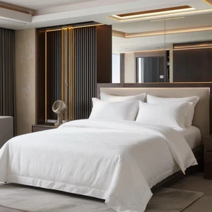 Custom Wholesale Simple Modern White 100% Cotton Satin Eco-Friendly All-Season 300tc 4-Piece Duvet Cover Wrinkle Bedding Set