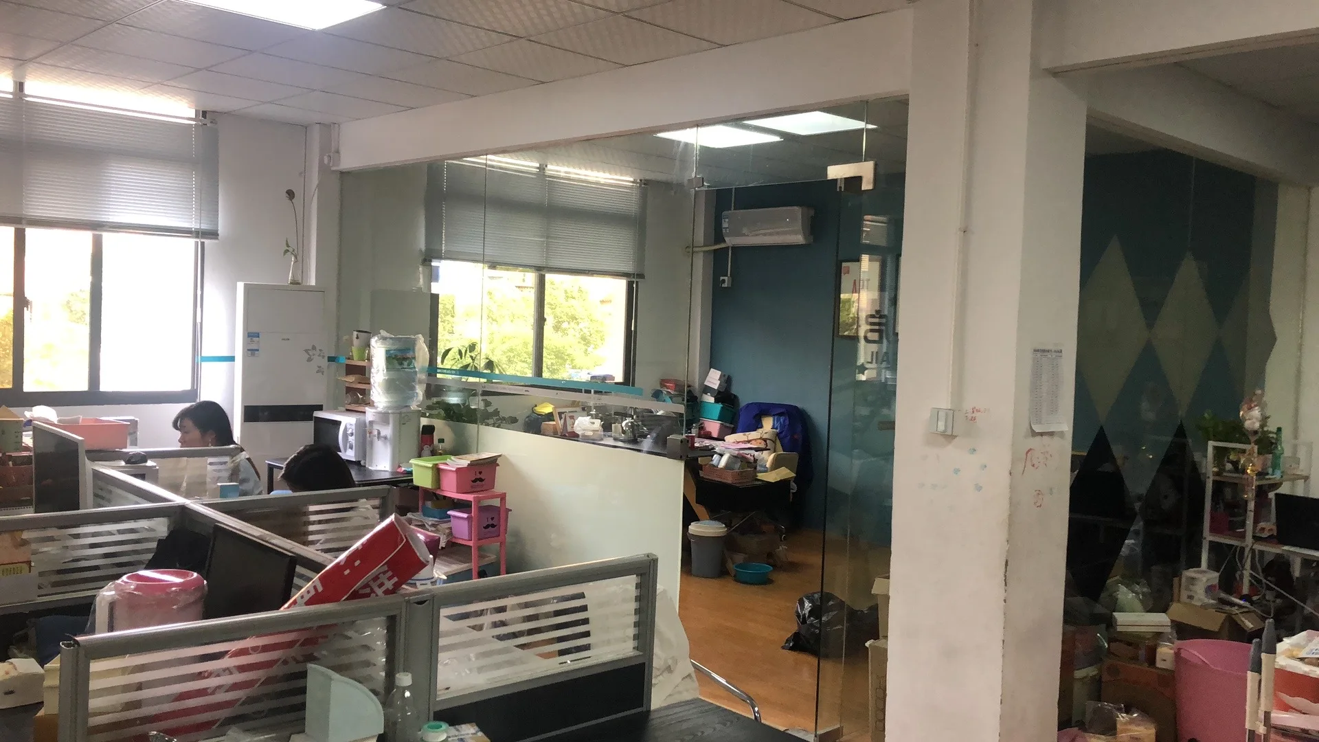 Taizhou Huangyan JKM Household Products Co., LTD.