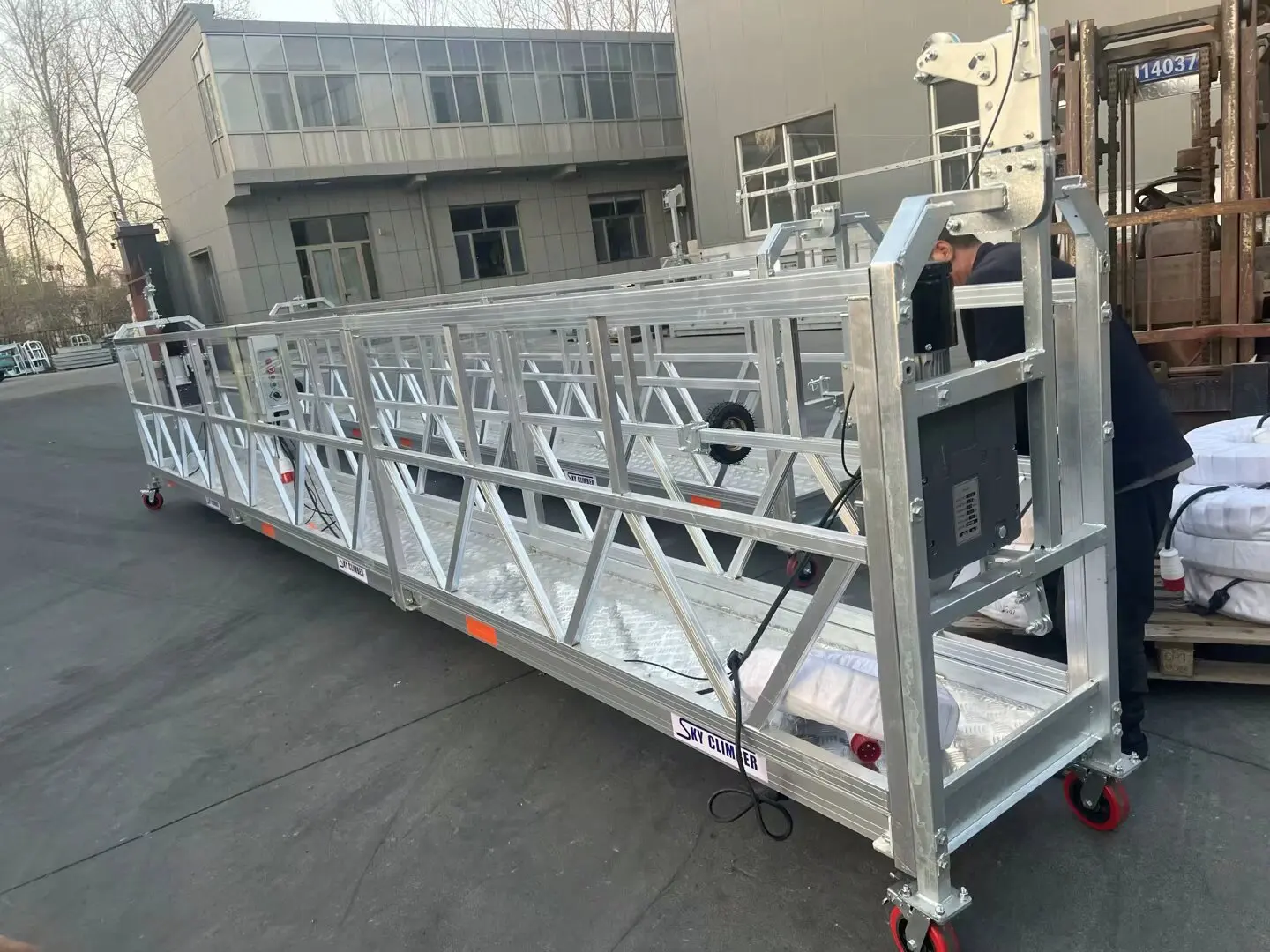 product china customized construction suspended working platform electric scaffolding zlp630 suspended platform-13