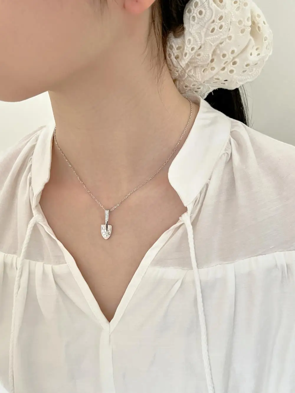 KAKODIY fashionable new gold-plated 925 sterling silver fine jewelry spade pendant necklace detail 4