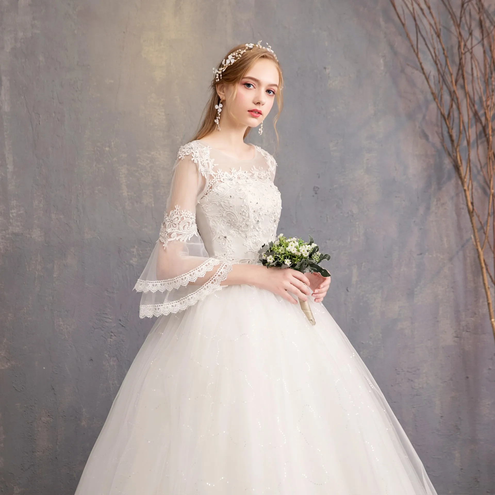 SOO15F 2021 new Korean style bridal wedding dress with shoulder and sleeves  wedding dresses| Alibaba.com