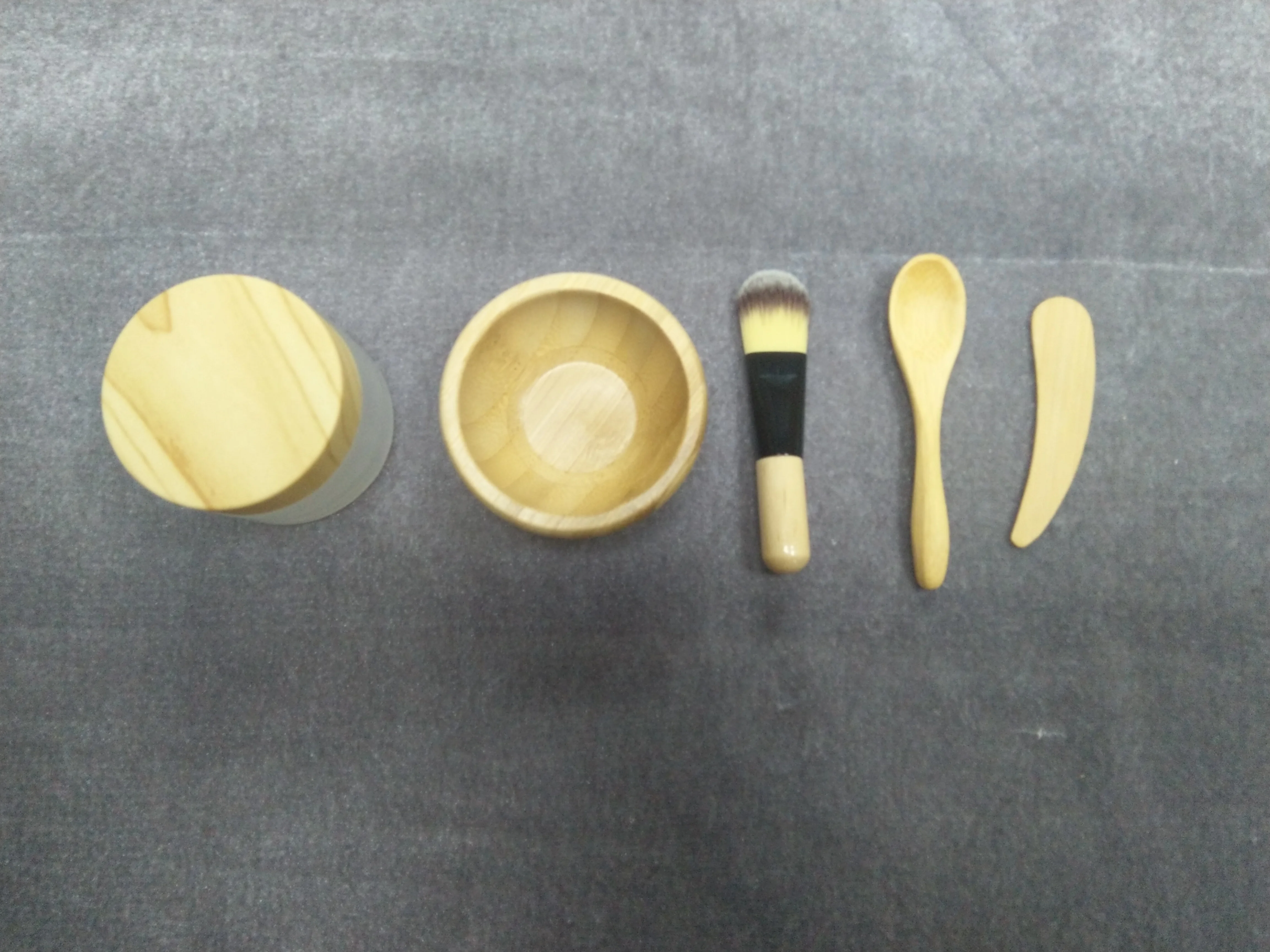 Набор бамбуковых тарелок для маски для лица «сделай сам», набор для смешивания глиняной маски для лица «сделай сам» с кистями и чашей, бутылка для крема, лезвие, ложка, 5 упаковок