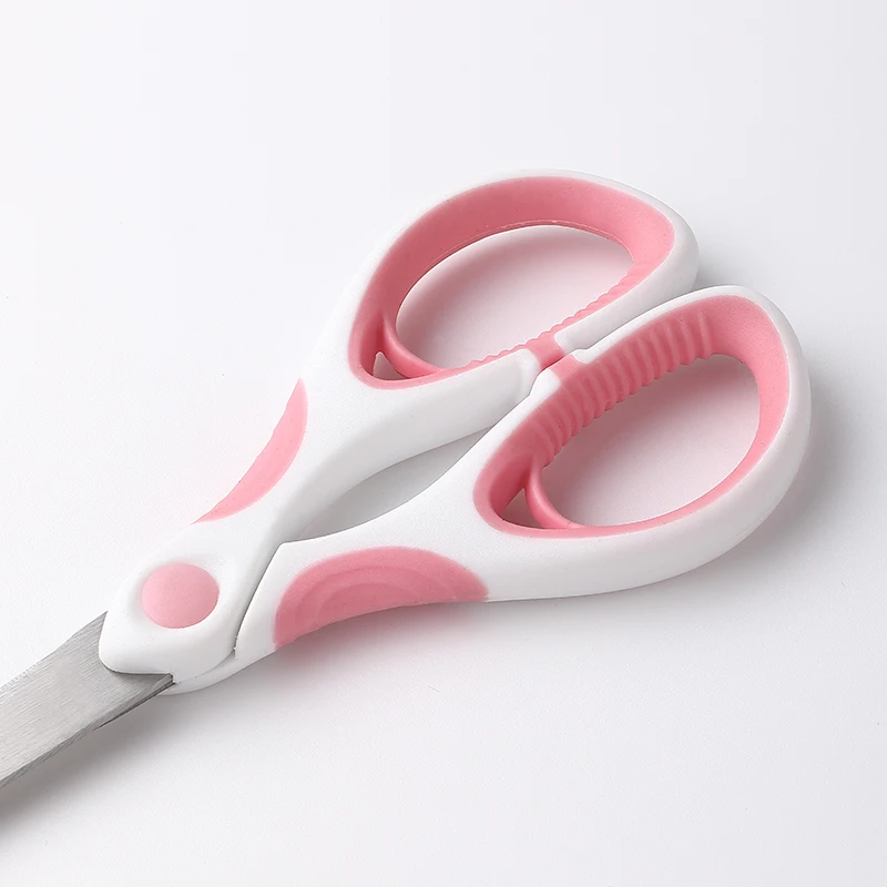Sharp durable scissors