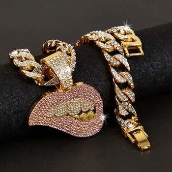Hot Sale Zinc Alloy Rhinestone Fashion Jewelry Hip Hop Necklace Punk Silver Pink Lips Necklace Full Of Diamonds