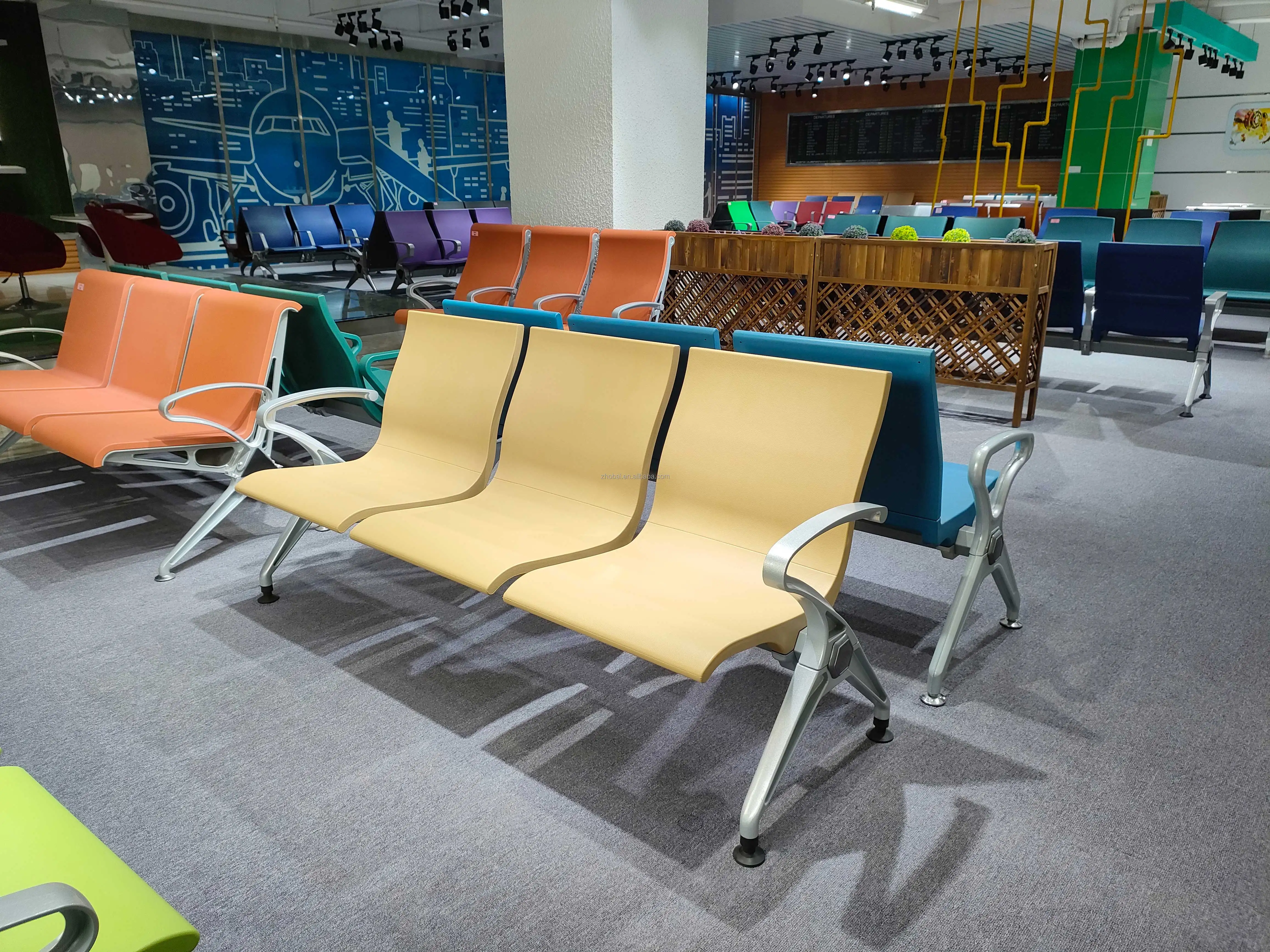 Modern PU Leather Armrest Waiting Room Chairs for Clinics Airports Hospitals Barber Salons Gyms for Reception Conference Guests 4