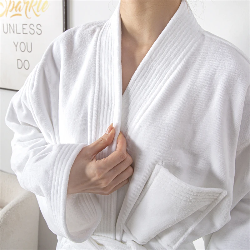 Wholesale Factory Price Luxurious 100 Cotton Unisex Bathrobe For Hotel