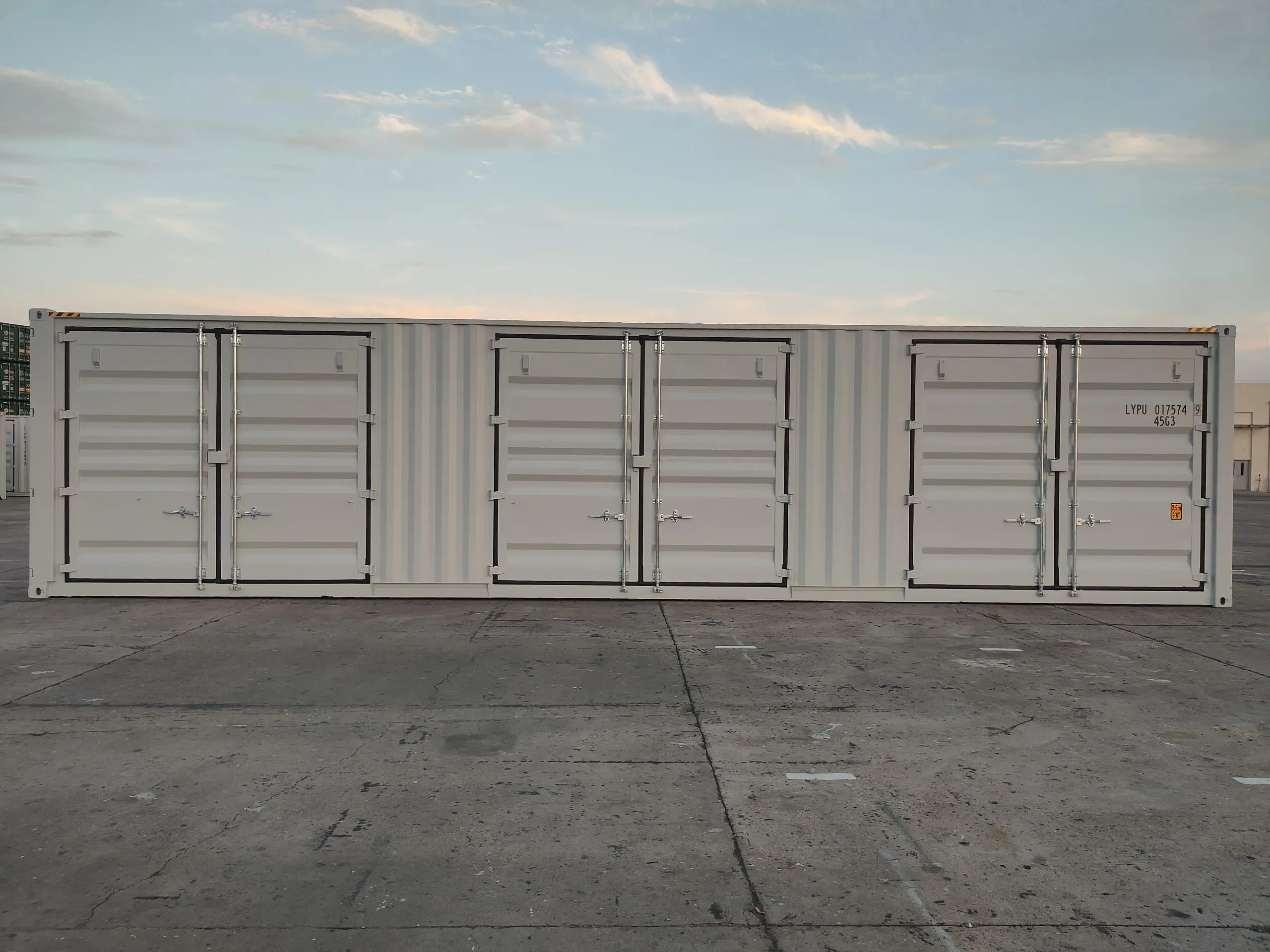 Suihe  40ft SOC Shipping Container With 3 Side Doors