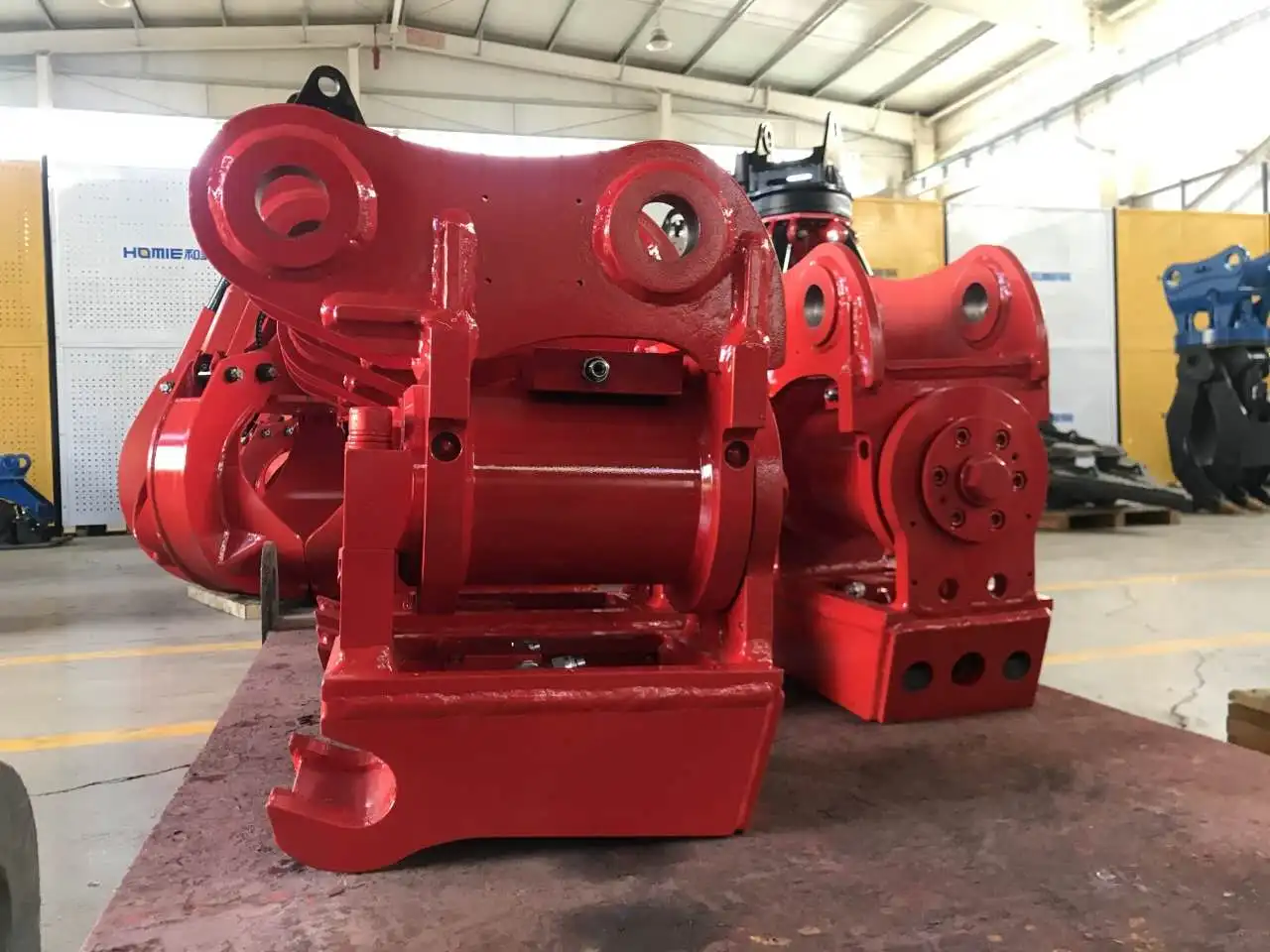 Quick Hitch Mini Excavator Attachments Tilting Quick Hitch Coupler 1.7-8 Ton Powertilt