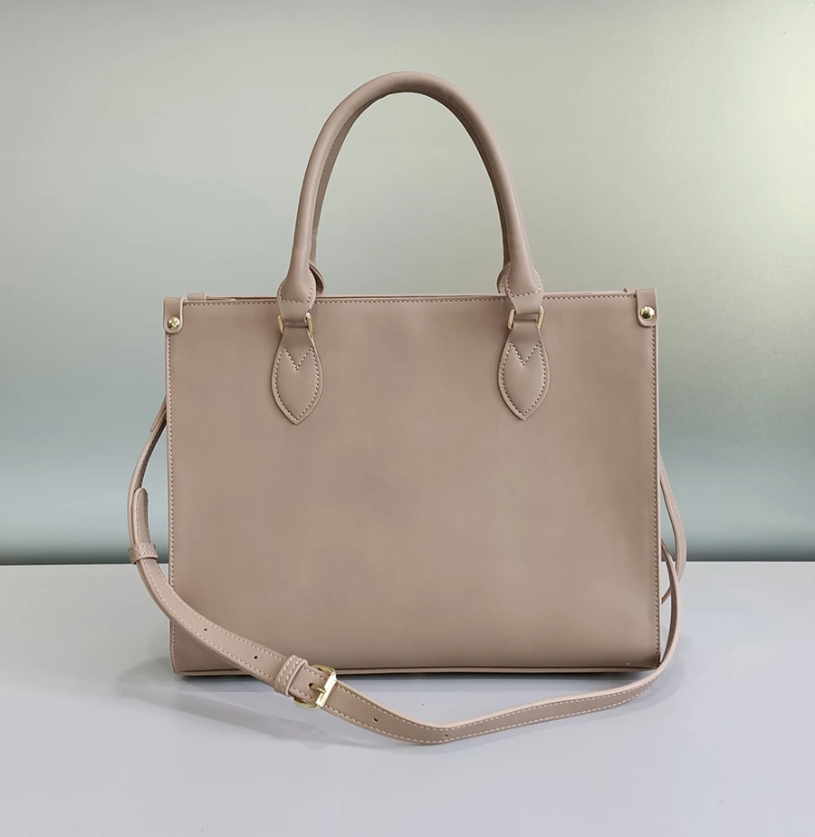 Custom Embossed Logo Medium Vegan Leather Bags Women Handbags Ladies Purses Custom Tote Bags