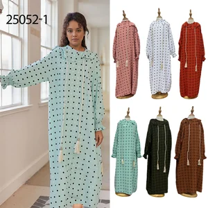Wholesale New Middle East Loose Muslim Robe Dot Decorated Hooded Long Sleeve Fashion Dress