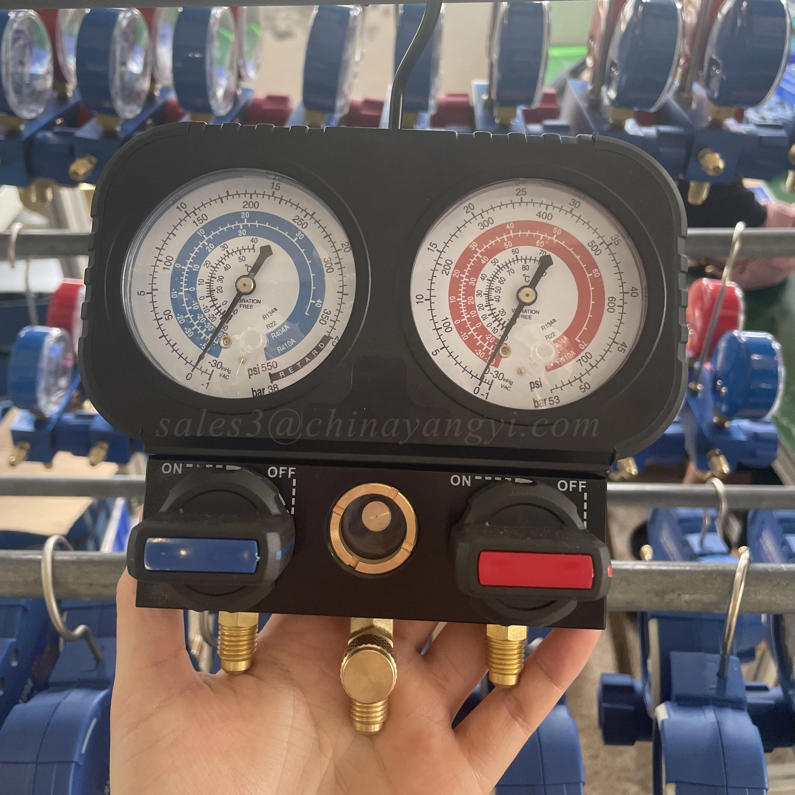 坤泰工具　KT-6518 高品质汽车空调冷媒表 带充电软管快速接头的汽车空调压力表暖通空调制冷歧管压力表组