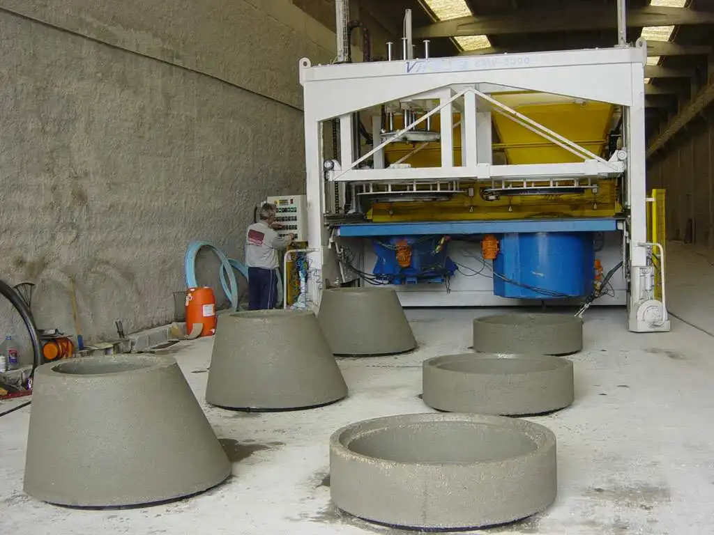 Dry Casting square Round Reinforced Precast Concrete Manhole Ring Making Mold Machine for Sewer Drainage Inspection Well Chamber