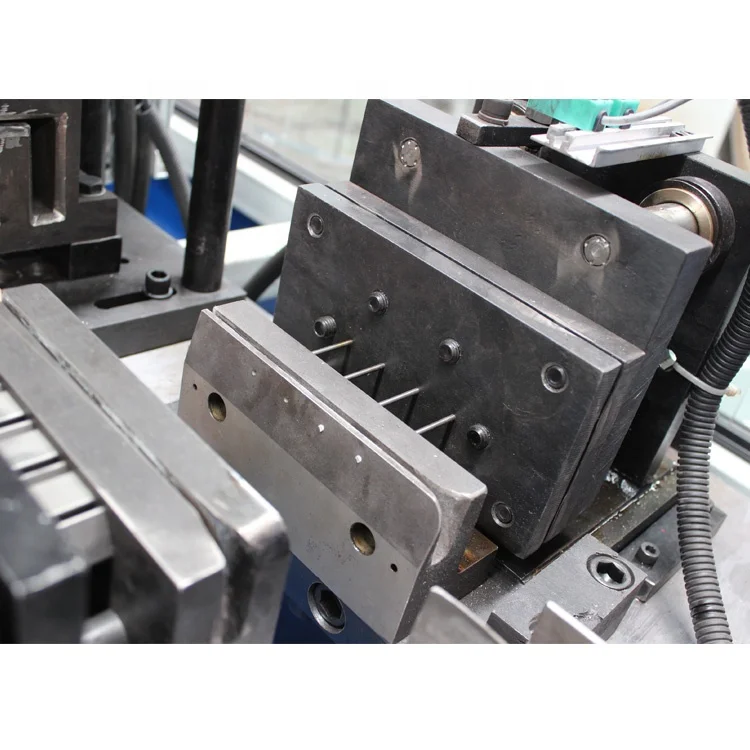 Automatic Offline Hole Punching Machine for PVC Cable Trunking