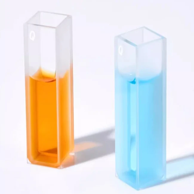 High Transmittance 10mm Path Length Quartz Cuvette for Spectrophotometer